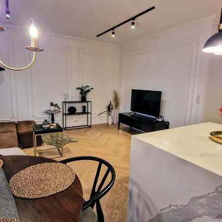 Apartment Luxury In City-13-modern&stylish&freeparking