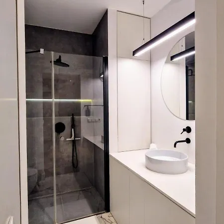 Luxury In City-13-ksiezymlyn&stylish&freeparking Апартаменти Лодзь