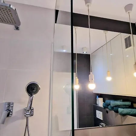 Luxury In City-13-ksiezymlyn&stylish&freeparking Лодзь